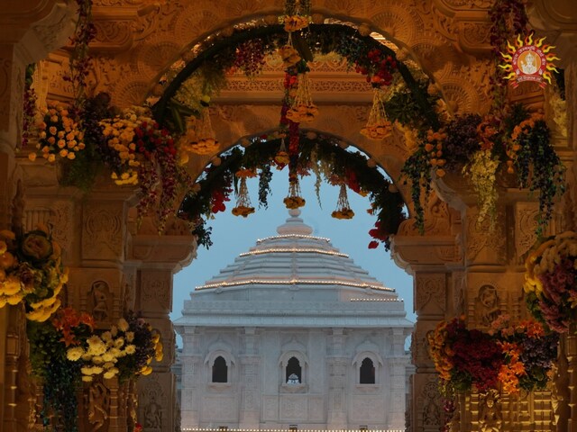 Ram Temple's Sanctum Sanctorum to Be Decorated with Flowers from ...