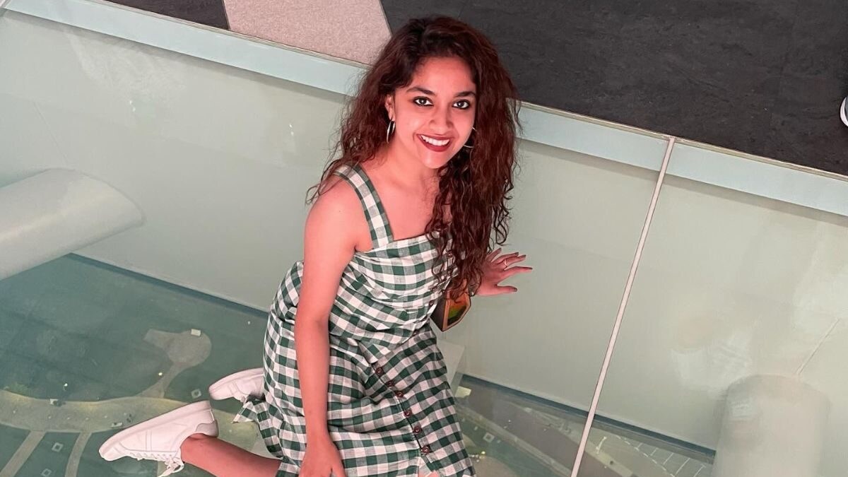 Keerthy Suresh Looks Holiday-ready In Casual Green Plaid Sleeveless Dress - Vimarsana News