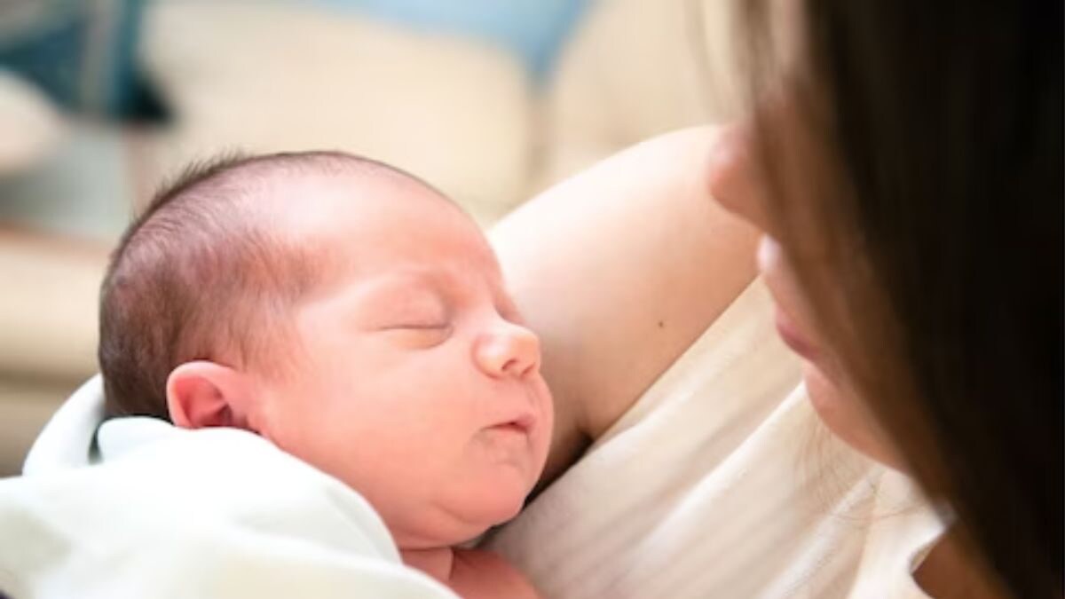 US Woman Sings Throughout Her Labour For Five Hours; Husband Plays Guitar - Vimarsana News