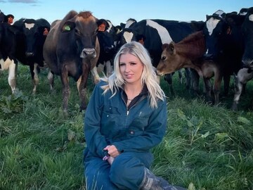 29-Year-Old Farmer Turns OnlyFans Model, Now Earns In Crores - News18