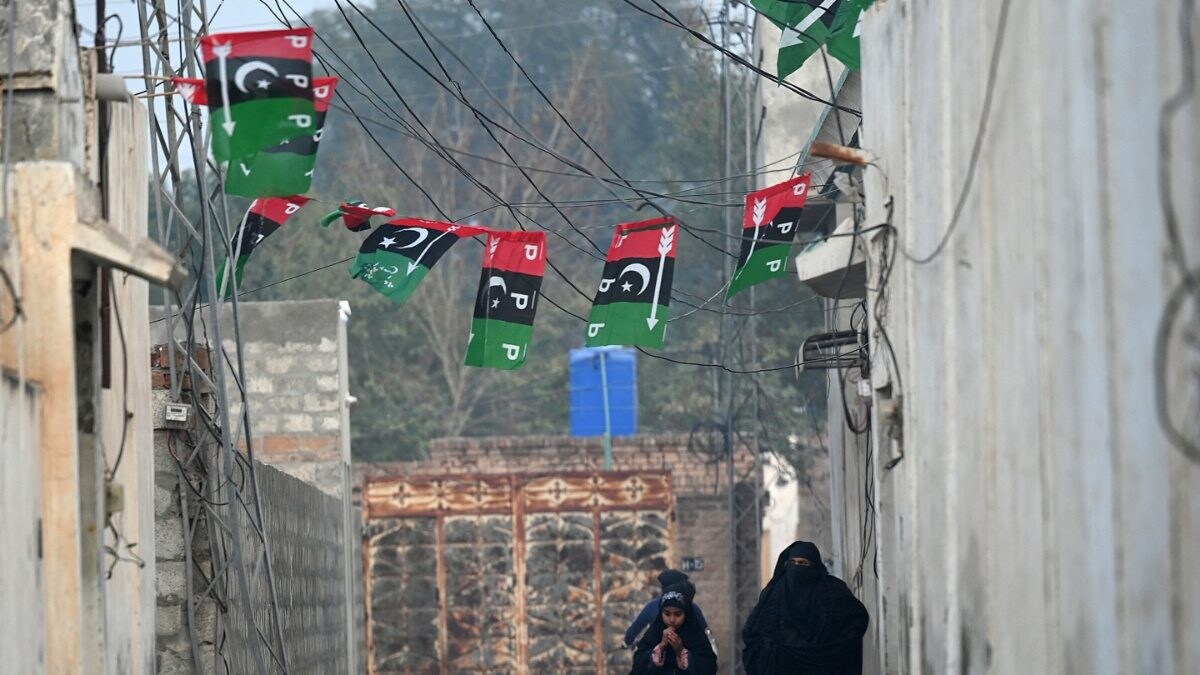 PTI Supporters Claim Pak Army Stopping Party from Campaigning, Harassing Cadres - Vimarsana News