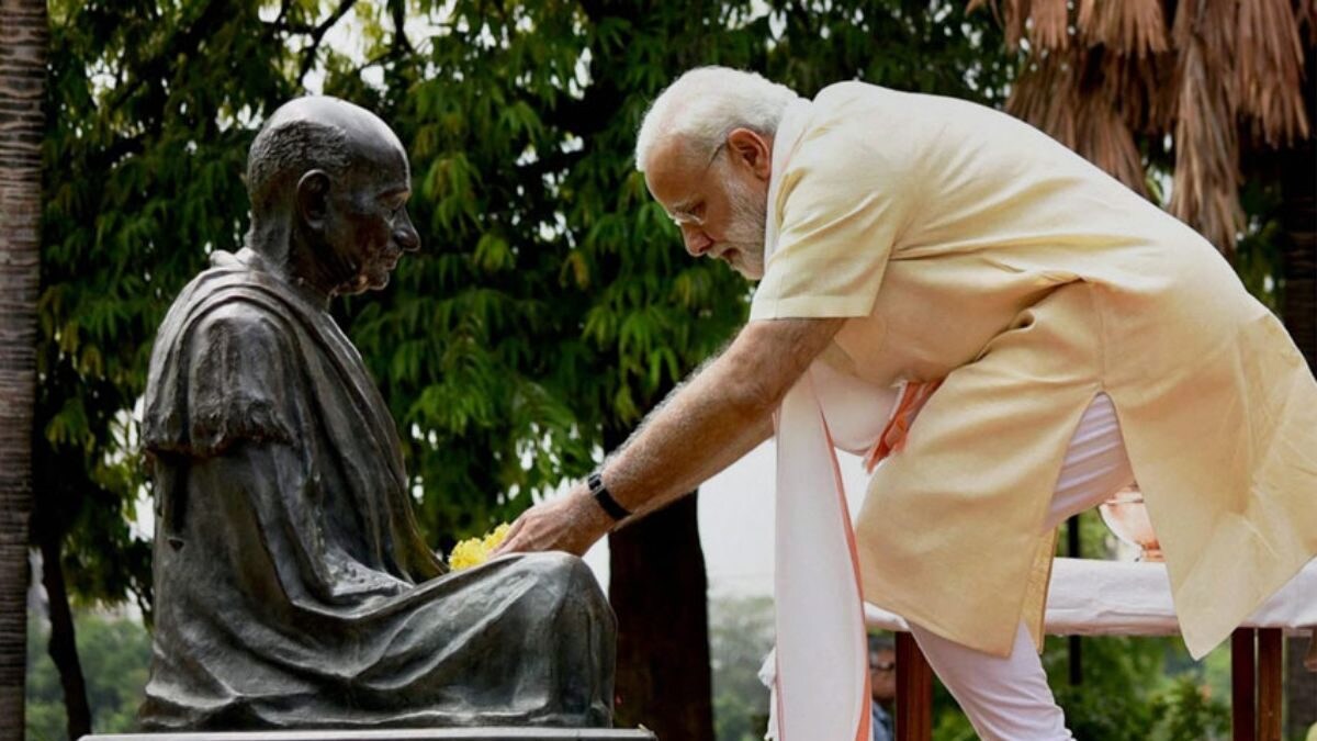 Modi's Learnings from the Mahatma: Gandhi's Quotes from PM's Diary | Bapu's Death Anniversary - Vimarsana News