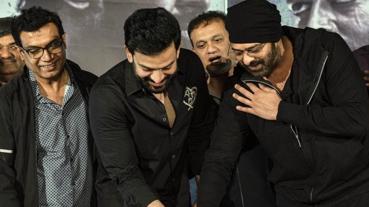 Salaar Makers Plan Grand Success Party, Prabhas and Prashanth Neel Travel To Bengaluru