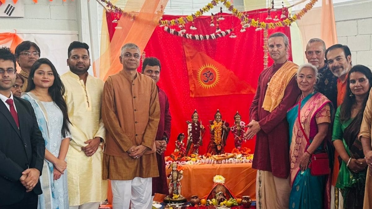 Watch: Celebrations in New York, Denmark, New Zealand; Mexico Gets Its First Ram Temple - Vimarsana News