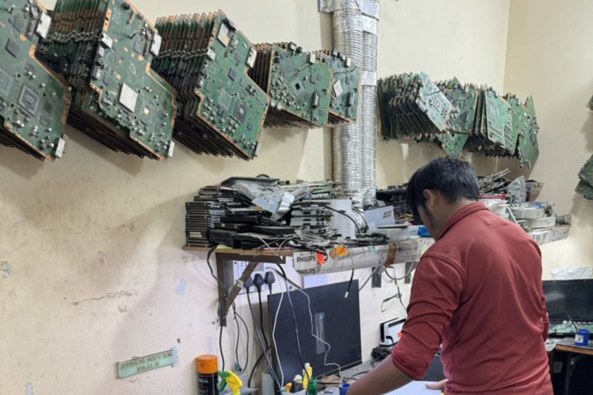 Man Who Wanted To Get PS5 Repaired From Bengaluru Finds 24x7 Chain Man Who Wanted To Get PS5 Repaired From Bengaluru Finds 24x7 Chain