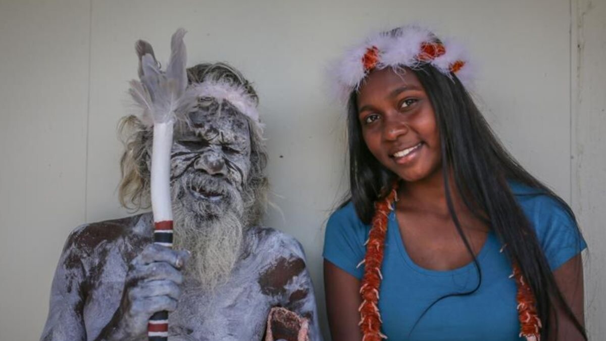 ICYMI: Aboriginal Man Travelled 3,000 Kilometers To Attend His Granddaughter's Graduation - Vimarsana News