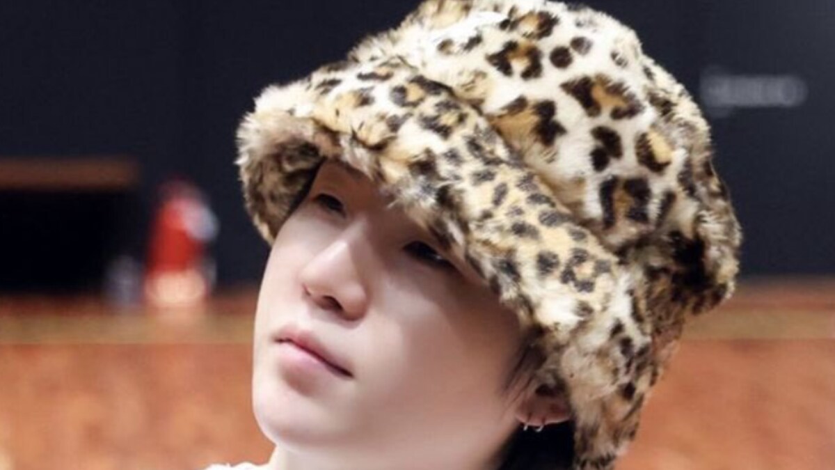 BTS Star Suga Misplaced His Trademark Hat; ARMY Wants 'Search Crew' To Find It - Vimarsana News