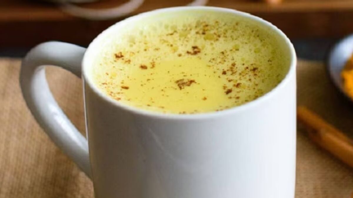 5 Reasons Why You Should Drink Turmeric Milk Before Bedtime News18