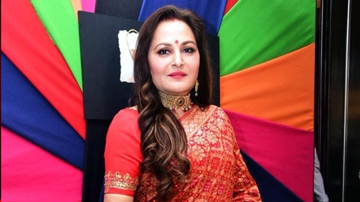 Rampur Court Issues 7th Non-bailable Arrest Warrant Against Actress Jaya Prada - Vimarsana News