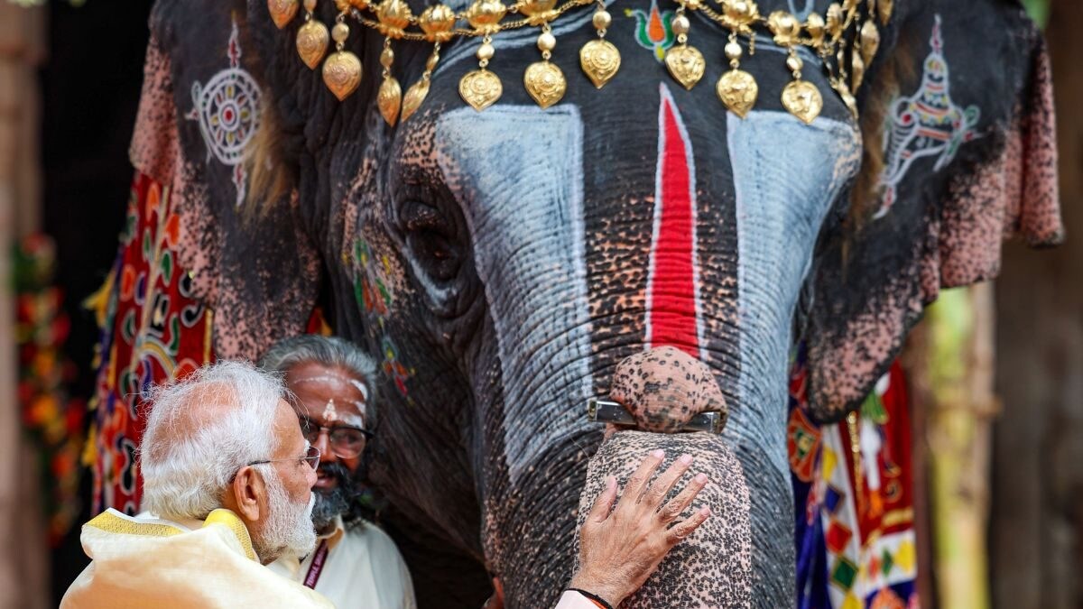 Watch | Elephant Blesses PM Modi at Tamil Nadu Temple, Plays Mouth Organ in Tiruchirappalli - Vimarsana News