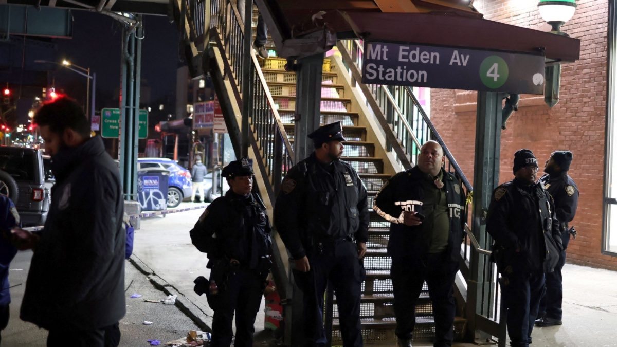 Shooting at New York Subway Station: Six Injured, One Dead | World News ...