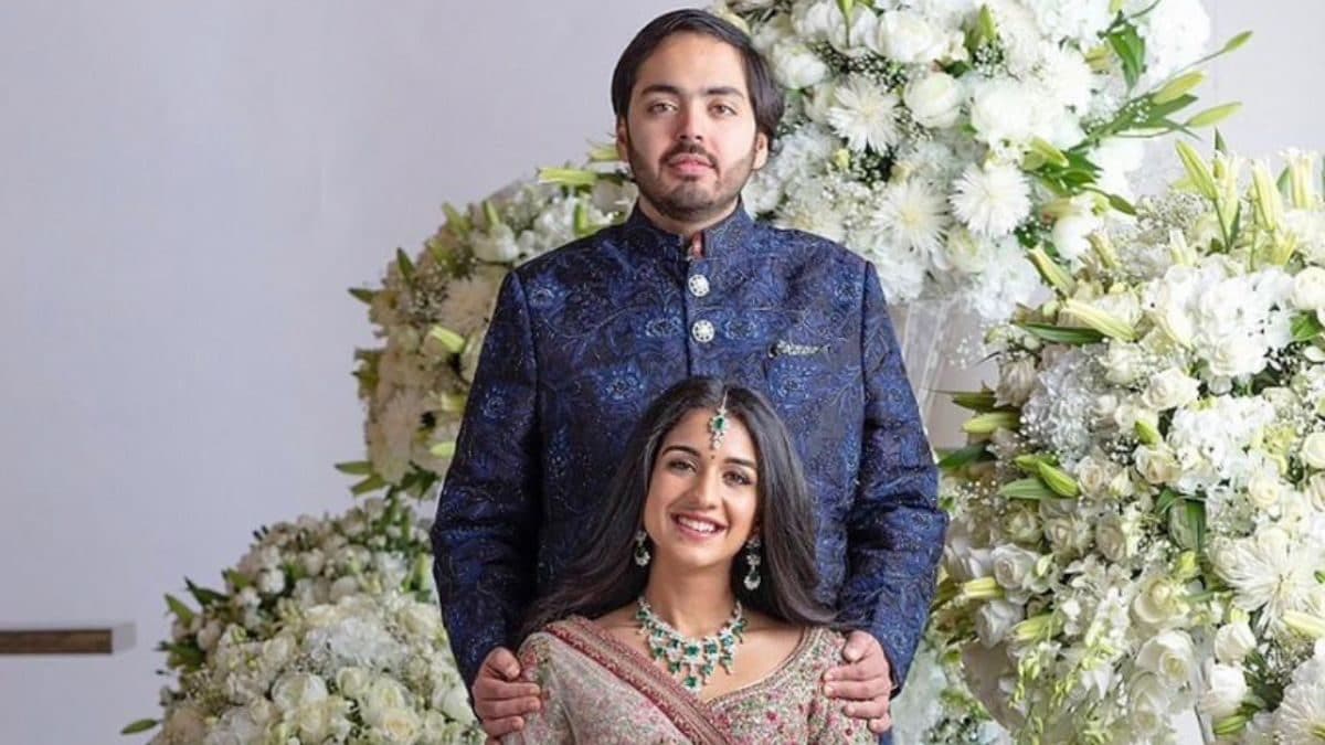 Anant Ambani & Radhika Merchant Pre-Wedding Festivities LIVE: Ranbir, Alia With Raha At Jamnagar Airport sattaex.com