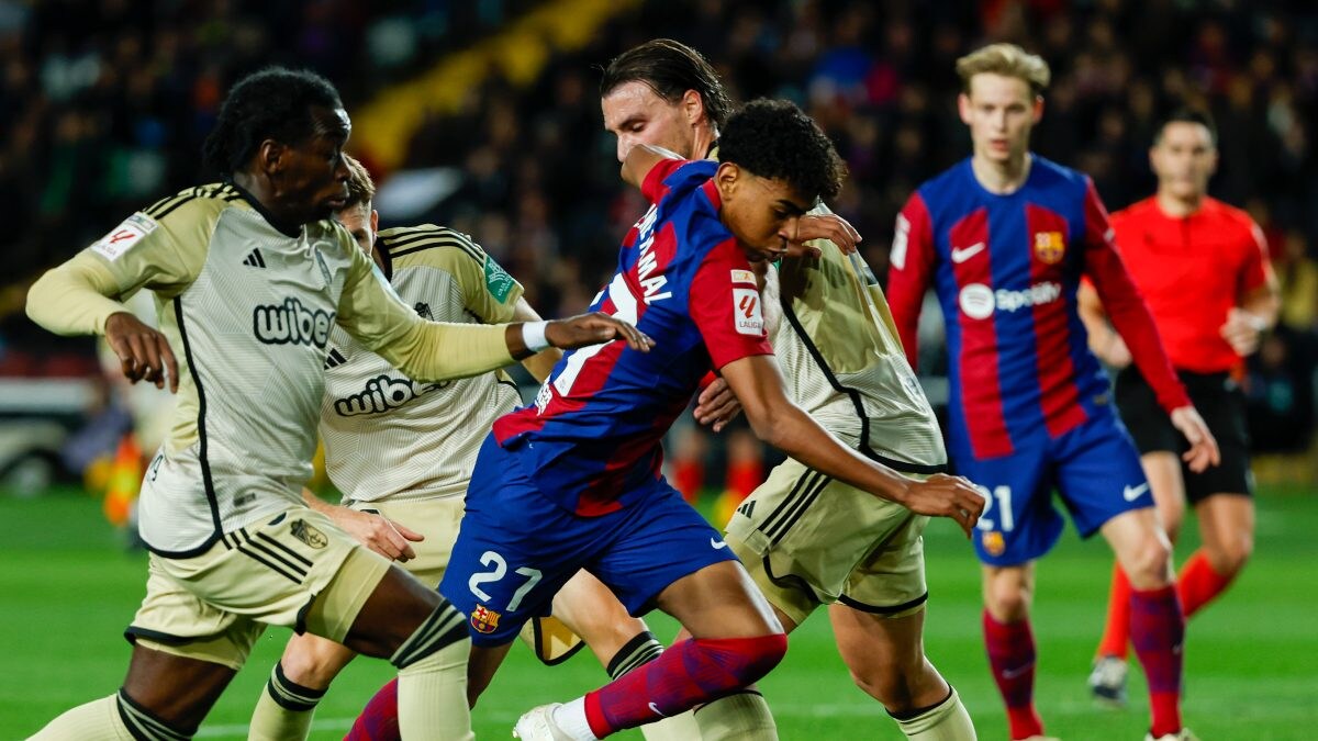 Barcelona Fans Jeer Team After 3-3 Draw With Relegation-threatened Granada in La Liga – News18
