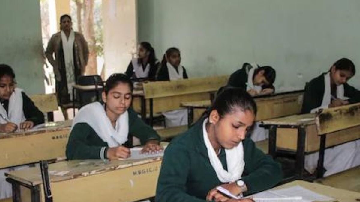 WBCHSE Board Exams 2024: Three Class 12 Students Disqualified for Carrying Mobile Phones to Exam Hall