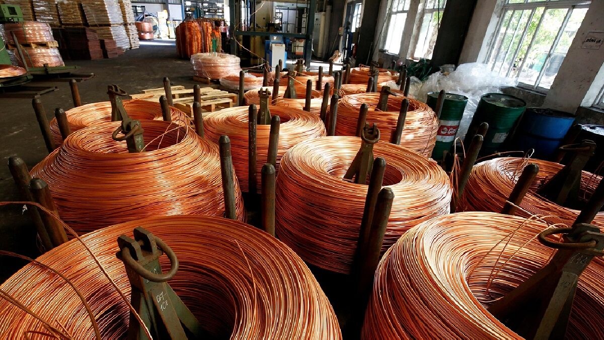 Copper, Gold Prices To Rise from US Fed Easing, Says Goldman Sachs News18