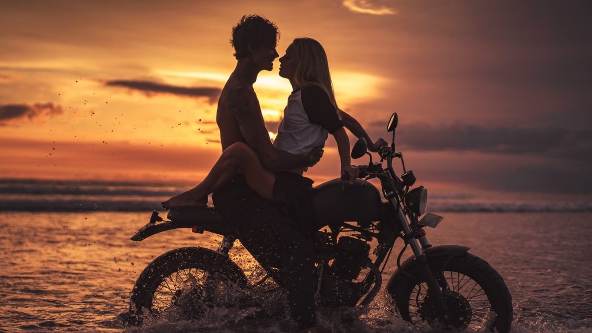 Kiss Day 2024: History, Significance, and Celebration of This Love Day in Valentine’s Week! Kiss Day 2024: History, Significance, and Celebration of This Love Day in Valentine’s Week!