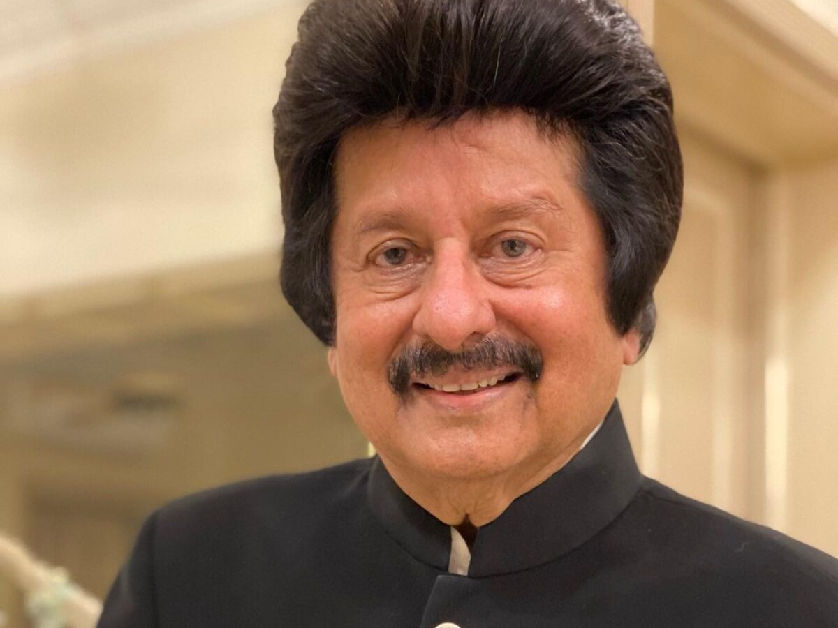 Pankaj Udhas Passes Away At 72: Legendary Singer's Last Public Appearance  Video Goes Viral | Watch - News18