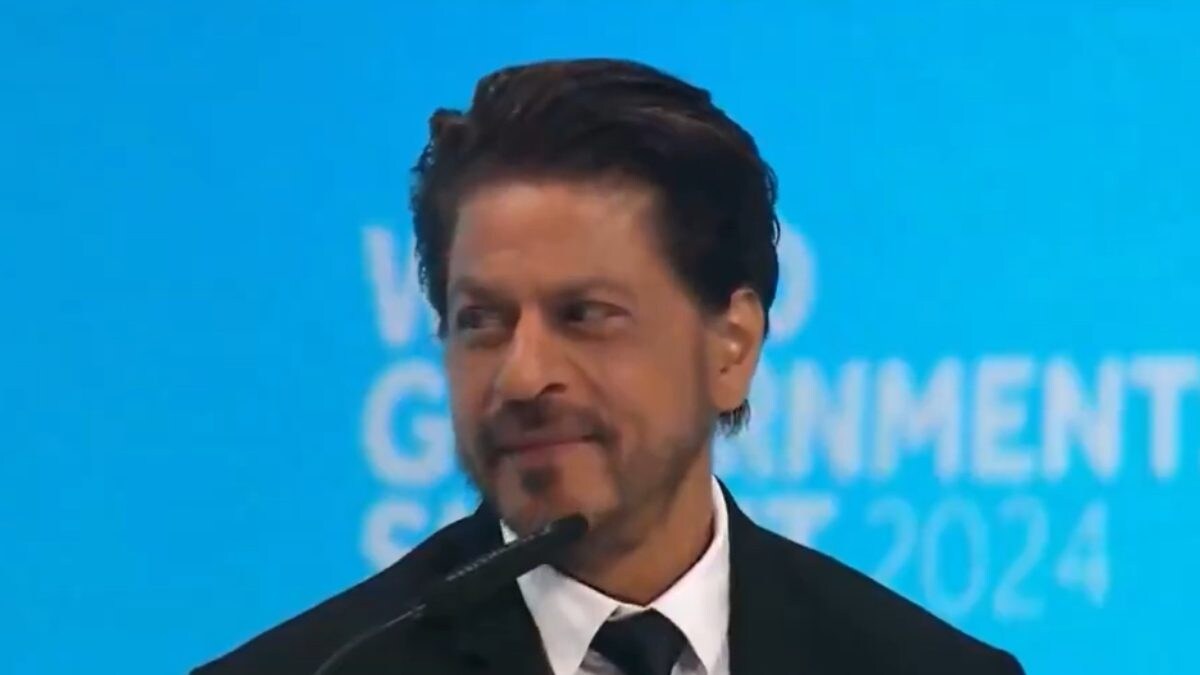 Shah Rukh Khan Has 'Always Played' SRK, Has Many Layers Says Nikhil Chinapa: 'He's Only Himself When...' - Vimarsana News