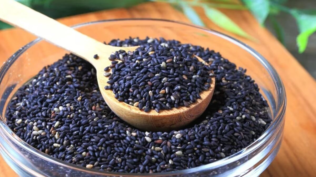 Controlling Blood Sugar To Strengthening Bones, 5 Health Benefits Of Black Sesame Seeds News18