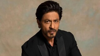 Shah Rukh Khan Was A 'True Chain Smoker' Says Pradeep Rawat: 'He'd Light A Cigarette, Use It To Light Another' - Vimarsana News