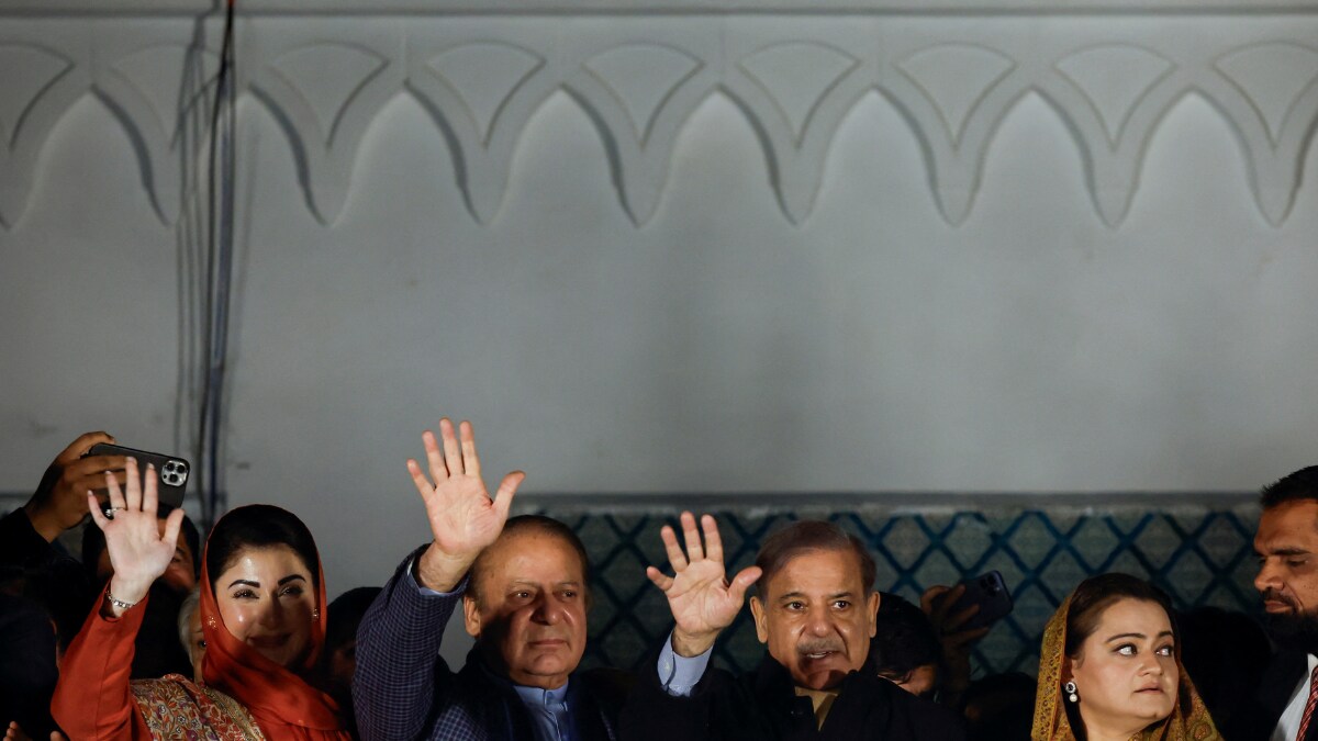Pakistan: PML-N and PPP Seal New Deal to Form Coalition Govt; Imran's PTI Calls Them 'Mandate Thieves' - Vimarsana News