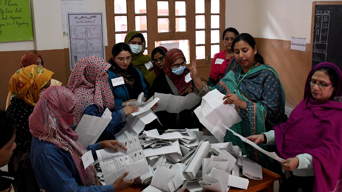 Exclusive: Allegations of Large-Scale Rigging Emerge in Pak Polls as PTI-Linked Candidates Gain Early Lead - Vimarsana News