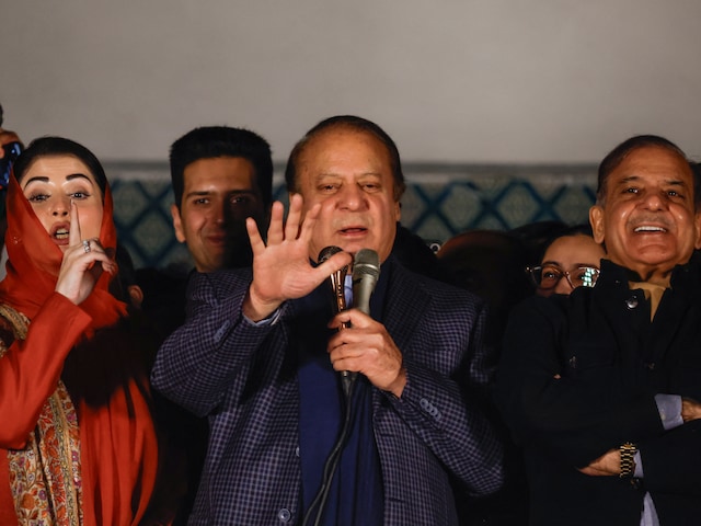 Former Pakistan PM Nawaz Sharif speaks, flanked by his daughter and politician Maryam and his brother and ex-PM Shehbaz, at PML-N office in Lahore on February 9. (Reuters File Photo)
