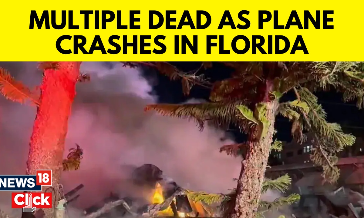 Small Plane Crashes, Demolishes Homes In Florida Mobile Home Park - News18