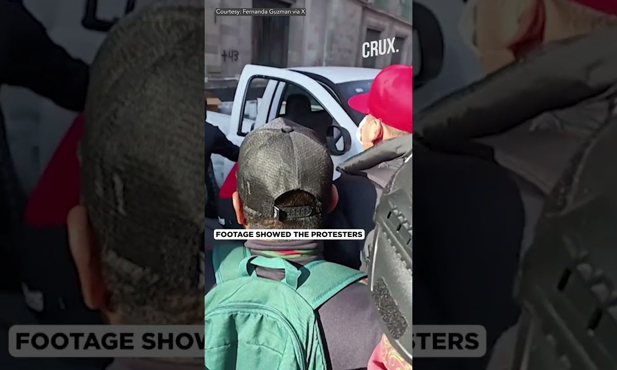 Protesters Ram Car Into Mexico Presidential Palace To Break Door