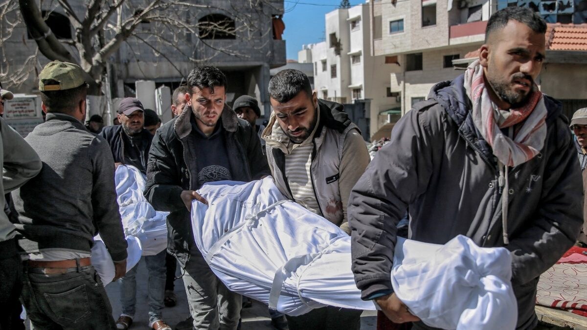 Israel Pounds Gaza, Fights Hamas Around Major Hospitals As UN Warns Of 'Man-Made Famine' - Vimarsana News