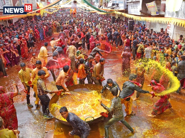 Learn about the cultural and religious significance of Holi through its history. (Image: Shutterstock)