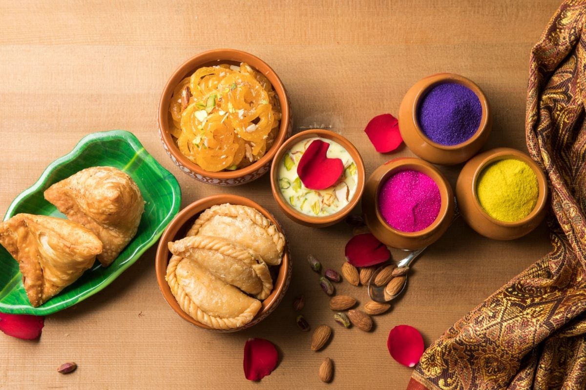 Top 5 Destinations in Delhi for the Ultimate Holi Food Experience