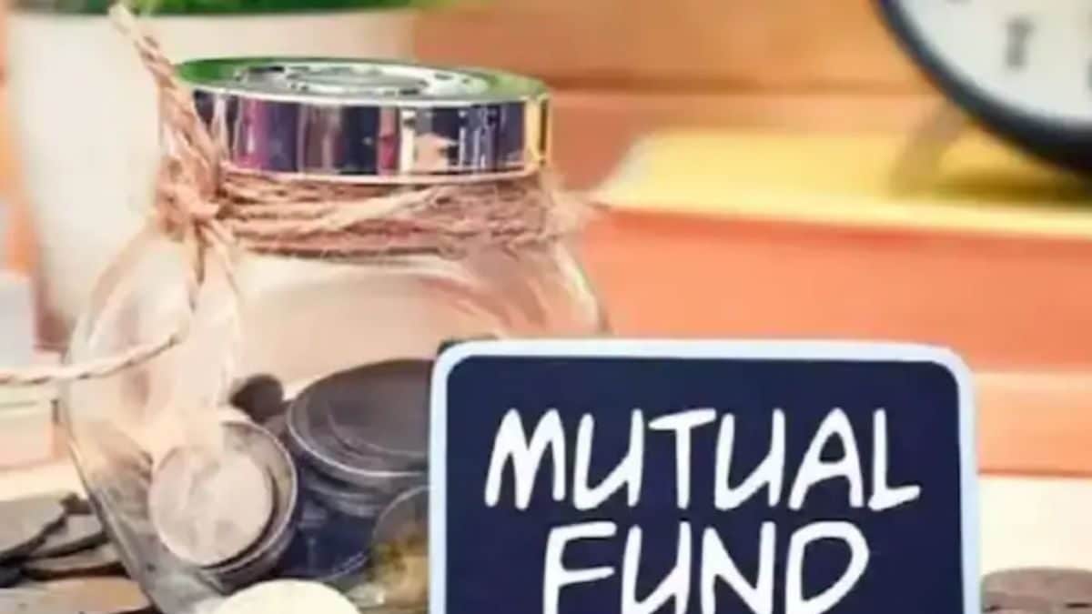 SIP Contributions Crosses Rs 20,000 Cr Mark In April; Equity MFs Inflow Drops 16% To Rs 18,917 Cr