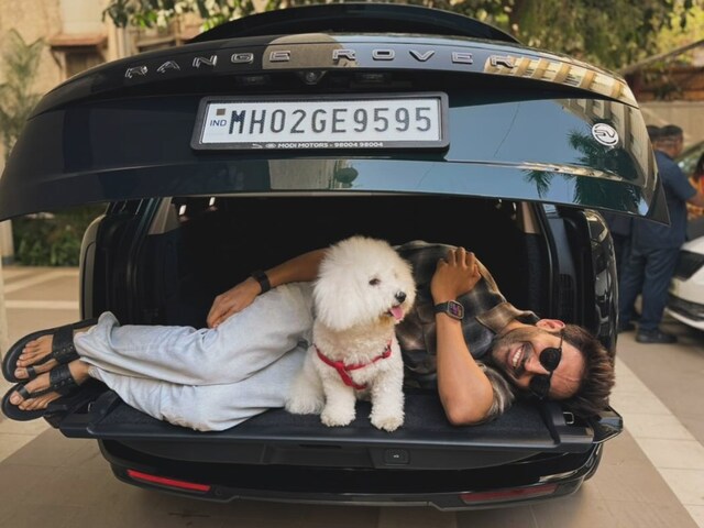 Kartik Aaryan Buys a New Luxurious Car Worth Rs 6 Crore, Drops Aww-Dorable  Photo With Pet Katori - News18
