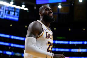 NBA: Shot Clock Malfunction Leads to Frustrating Ending for LeBron James' LA Lakers Against Warriors
