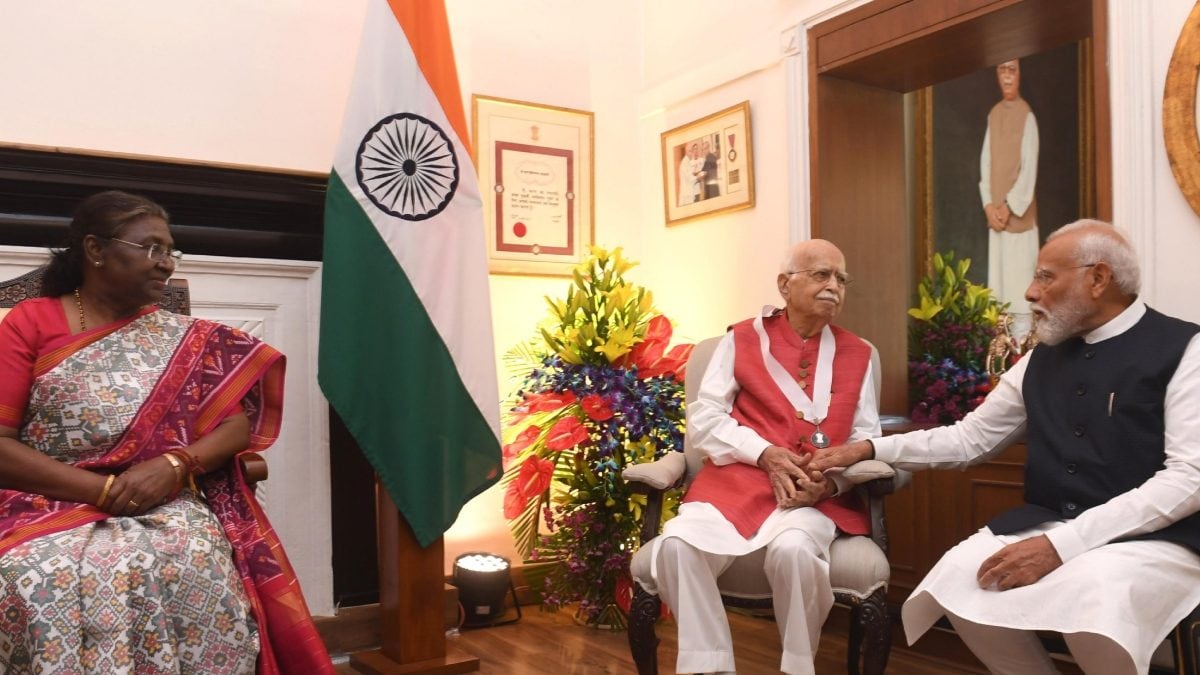 President Murmu Confers Bharat Ratna on BJP Stalwart LK Advani; PM Modi Also Attends | WATCH sattaex.com