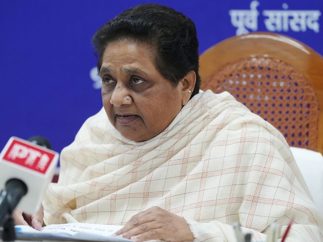 In a post in Hindi on X, Mayawati said, BSP is fighting the Lok Sabha elections on its own and is completely prepared. (Image/PTI/File)