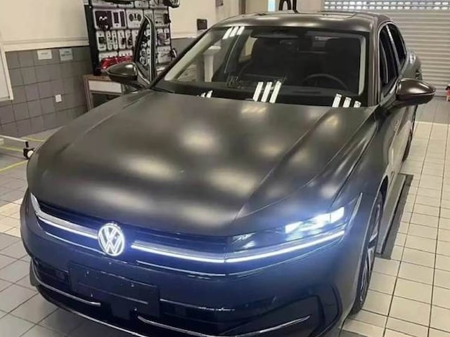 Volkswagen Magotan Unveiled in China, Flaunts Three-Screen Setup - News18