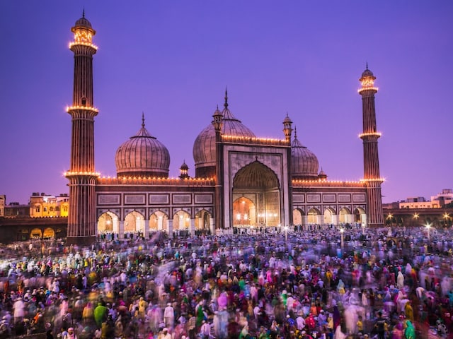 Ramadan 2024: Wishes, Images, Greetings, Cards, Quotes Messages, Photos, SMSs WhatsApp and Facebook Status to share on Ramzan. (Getty Images)