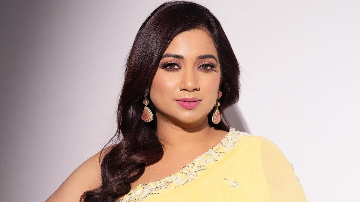 Shreya Ghoshal Turns 40: Singer's 10 Iconic Songs You Must Listen to on Her Birthday