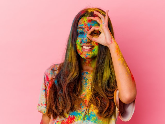Keep Your Eyes Safe: Essential Precautions for a Colorful and Safe Holi - News18