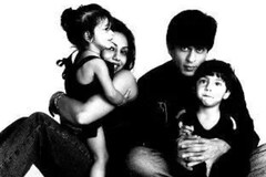 Aryan Khan Sits In SRK's Lap, Suhana Khan Hugs Gauri Khan Tightly In Viral Childhood Photo; See Here