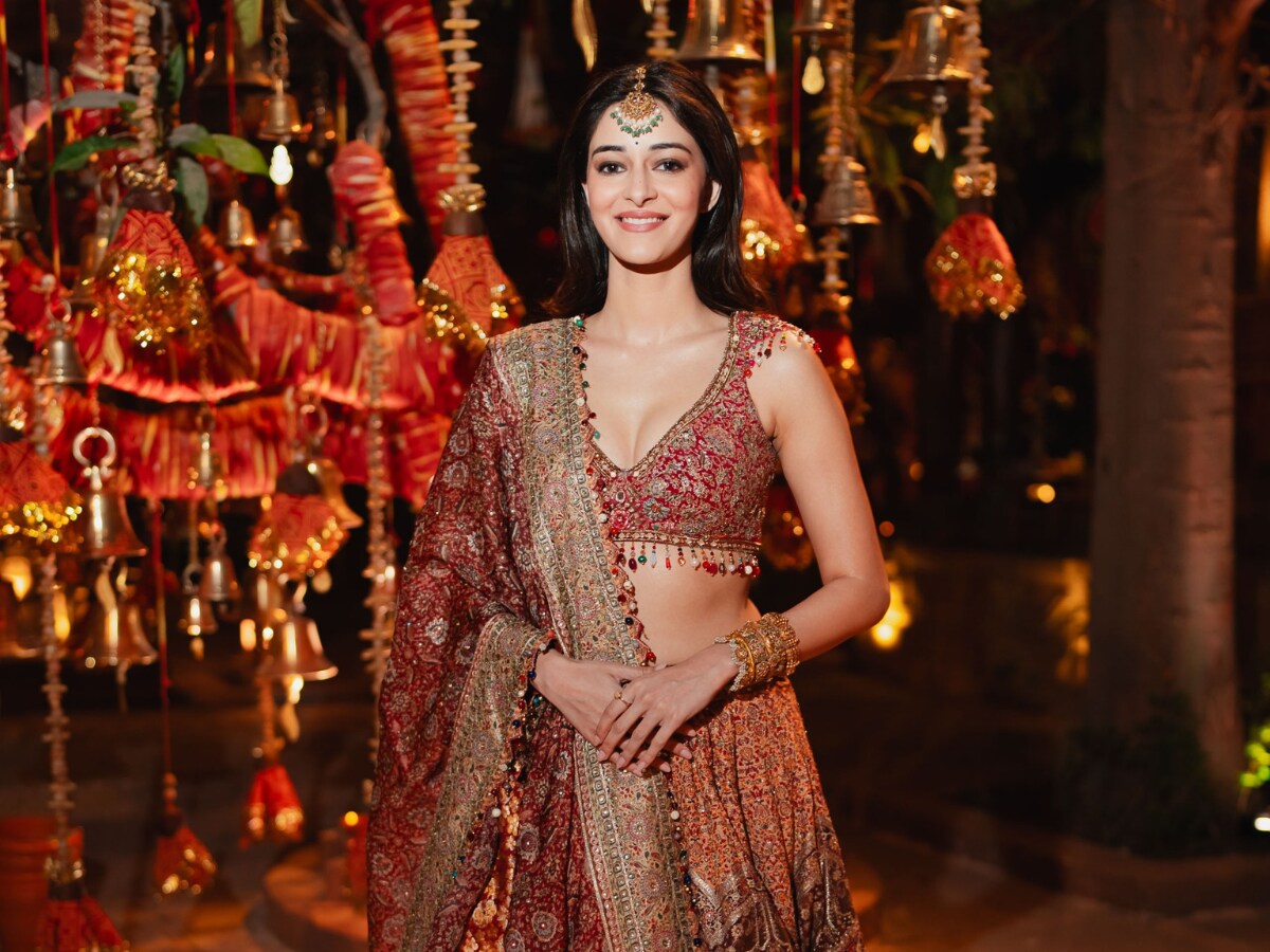Ananya Panday's solution to cocktail bling? A dazzling set of