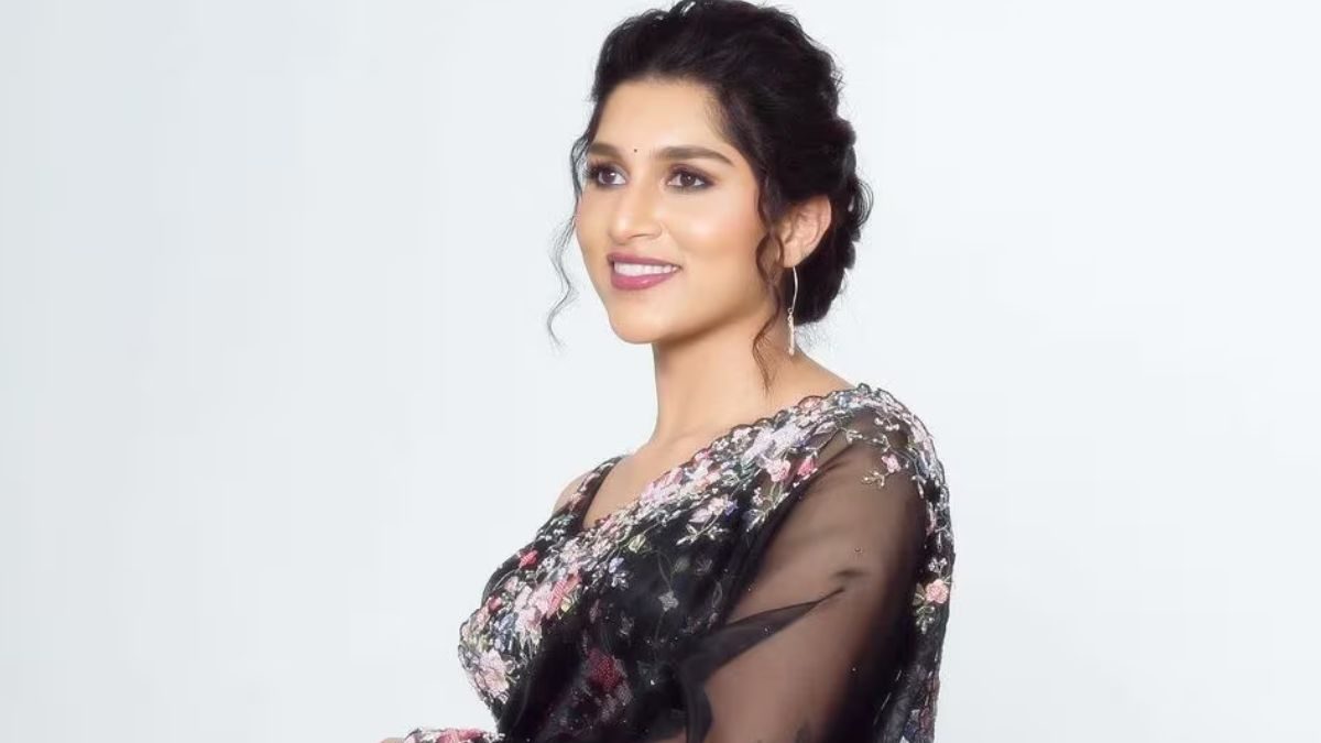 Aradhana Ram Is A Vision To Behold In Black Floral-print Chiffon Saree ...