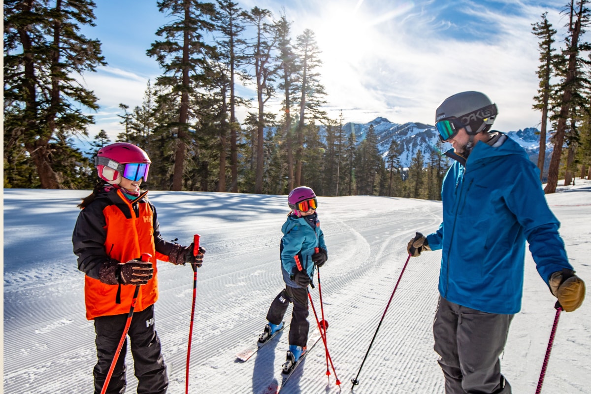 5 Reasons To Travel To Mammoth Lakes Before The Winter Ends