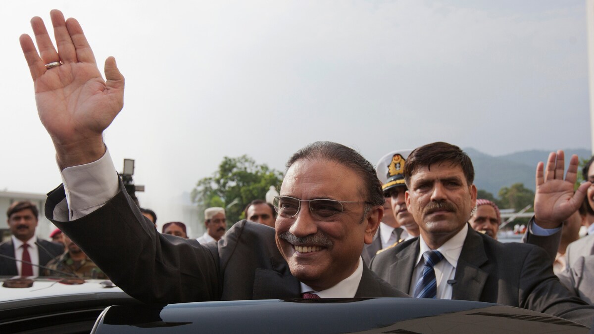 Asif Ali Zardari Sworn In as Pakistan's 14th President