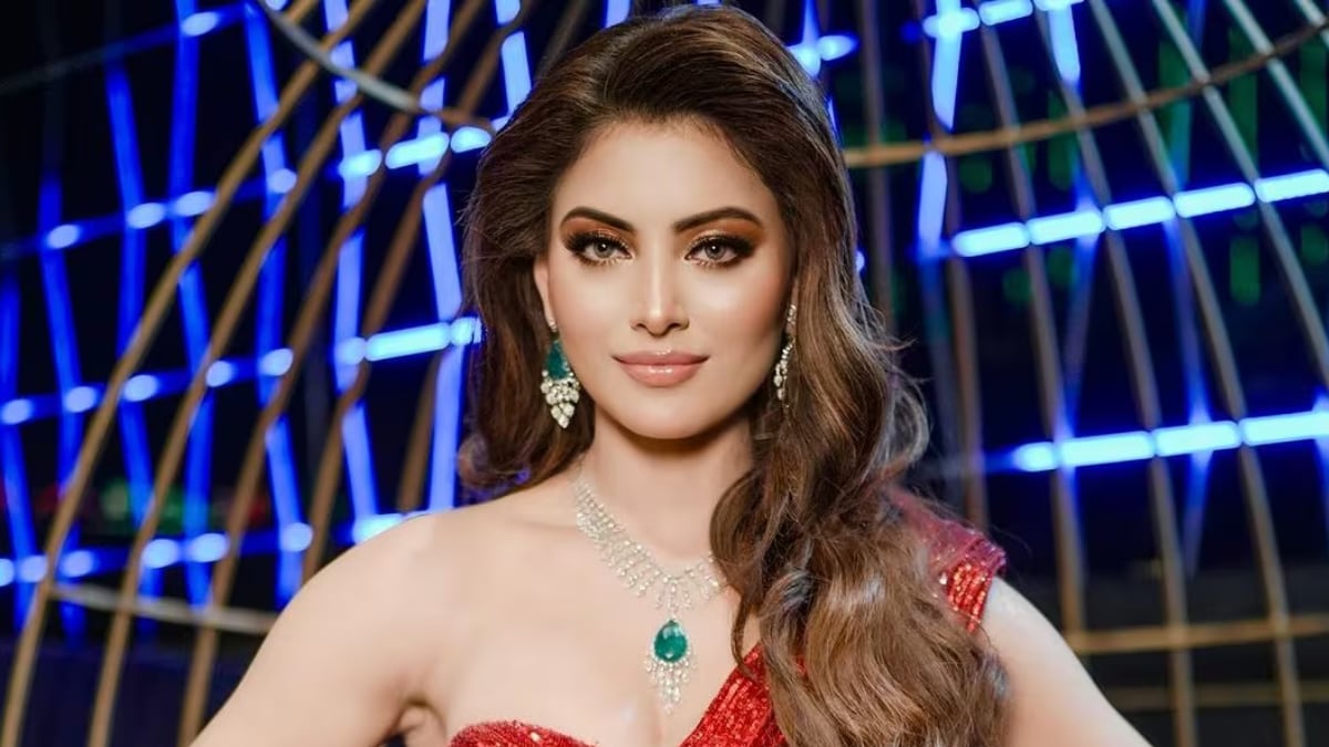 My Father Always Wanted Me To Study At Here: Urvashi Rautela On Her ...