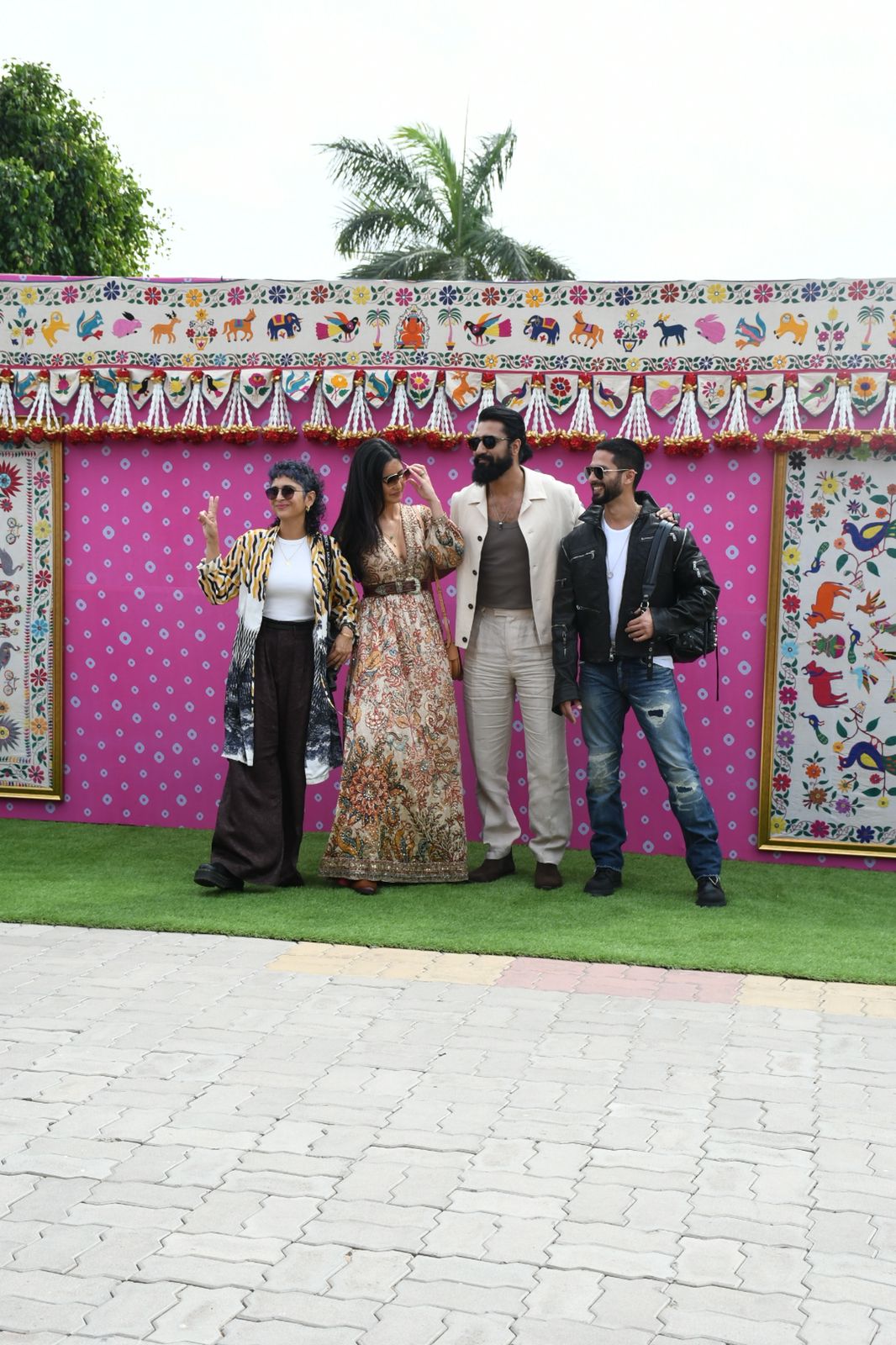 Shahid Kapoor Makes Stylish Entry in Jamnagar For Anant Ambani, Radhika Merchant Pre Wedding Bash - News18