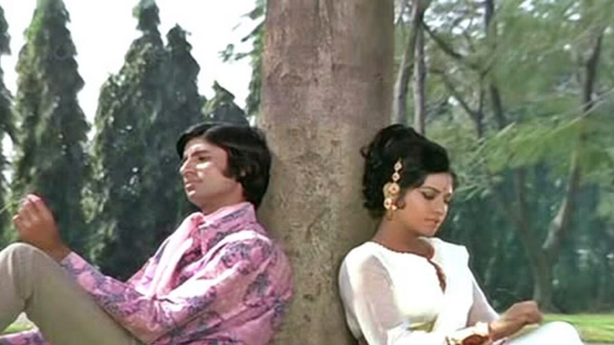 Aruna Irani Shares SHOCKING Detail About Amitabh Bachchan: 'I Have Never Seen Him Get...' - Vimarsana News