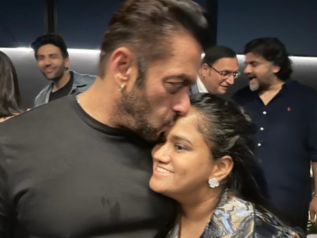 Salman Khan’s Sister Arpita Khan video goes viral 